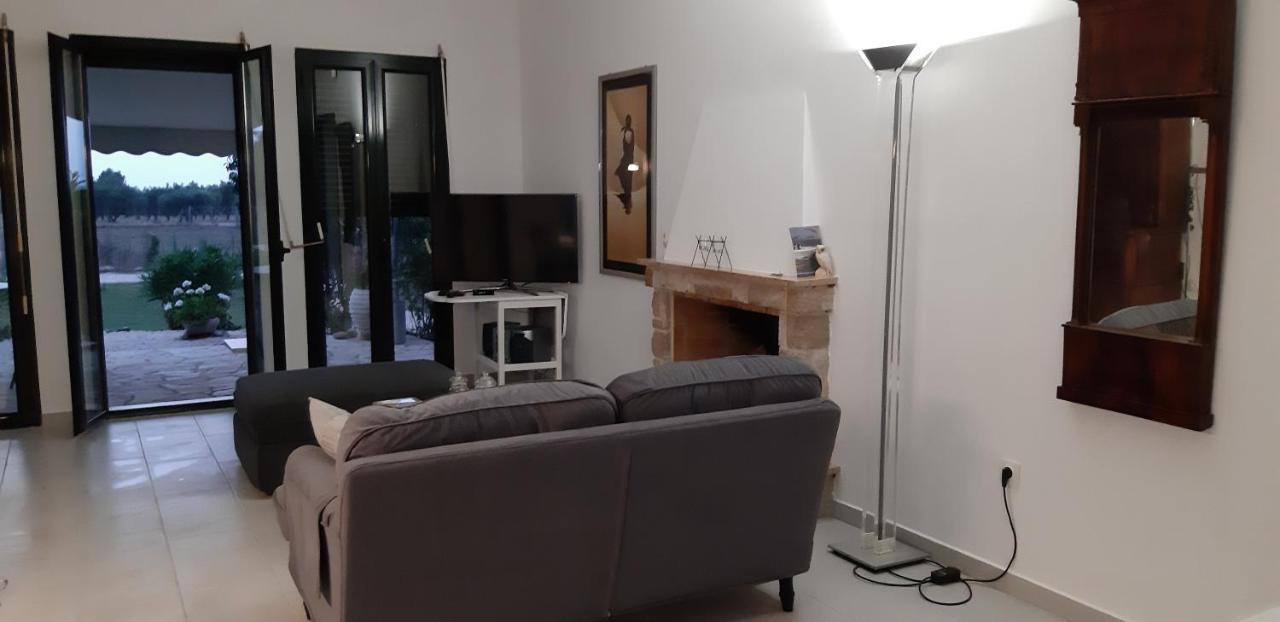 Hannas Paradise - Evi Holiday home *
